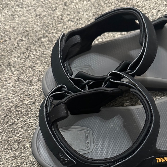 Teva Men\'s Meacham River Sandal in black Sz 13